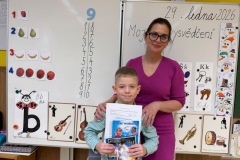 33f1f982-03cc-488c-aa57-817f23d96529